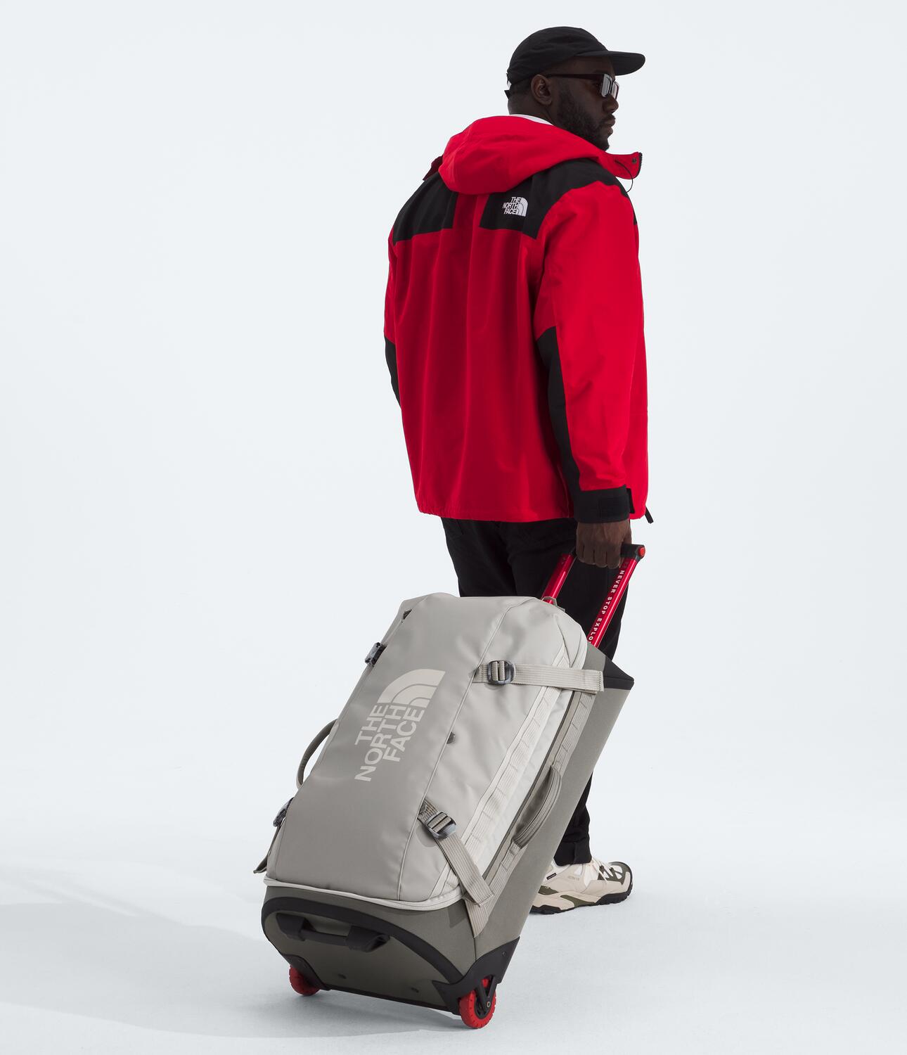 Maleta Con Ruedas Base Camp Rolling Thuder - 28, Negro